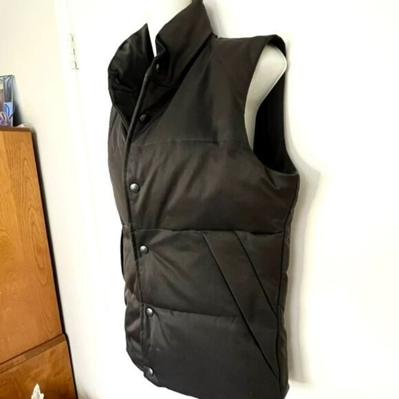 BANANA REPUBLIC MEN'S UNISEX HIGH QUALITY PRIMA LOFT BLACK PUFFER VEST SIZE XS - Picture 5 of 11